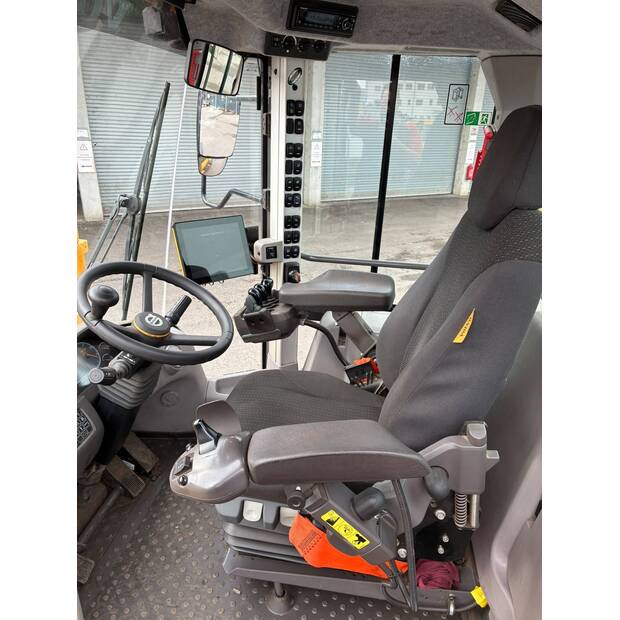 2022 فولفو L110H-48761804