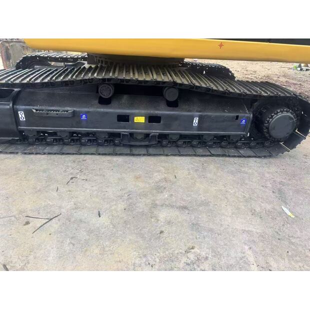 2024 Caterpillar 330D-48769779