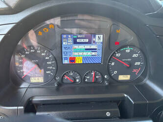 2014-iveco-stralis-1477573-48771029