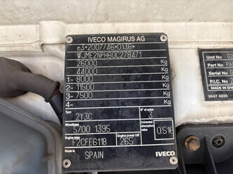 2014-iveco-stralis-1477573-48771034