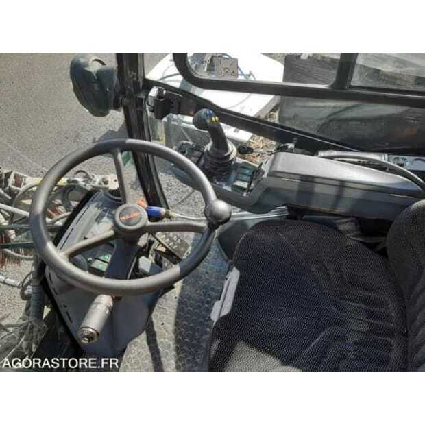 2018 Holder X45-48771631