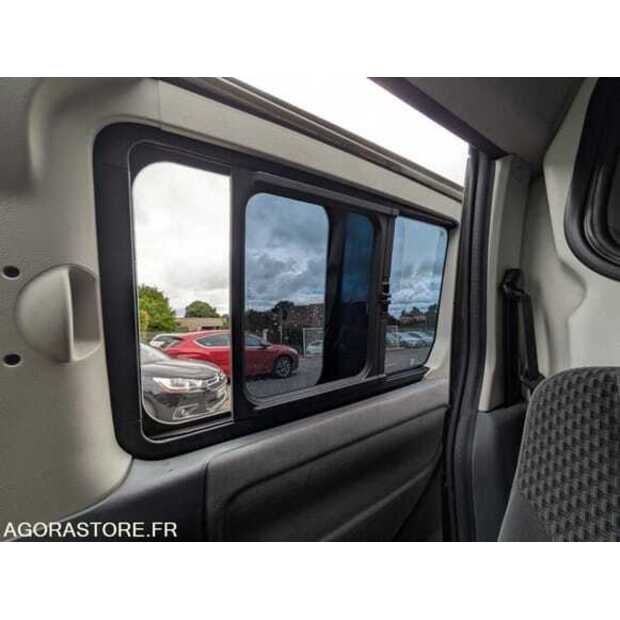2015 Peugeot Expert-48771949