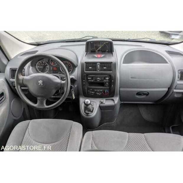 2015 Peugeot Expert-48771957