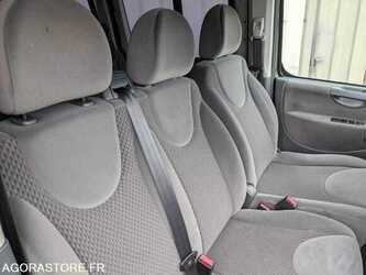 2015-peugeot-expert-1477616-48771960
