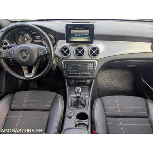 2016 Mercedes-Benz CLA 200-48772012