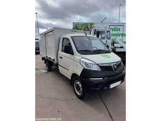 2021-piaggio-300-48772202