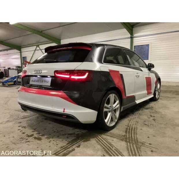 Audi A3-48772213