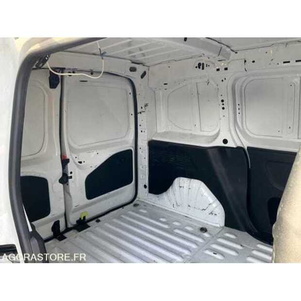 2019 Citroen BERLINGO-48772281