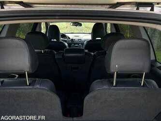 2011-volvo-xc90-1477647-48772303