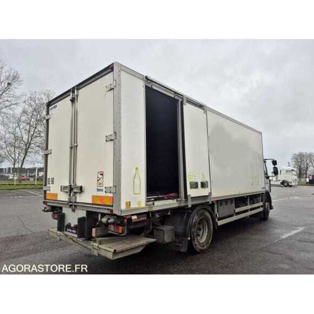 2015 Renault D-48772325