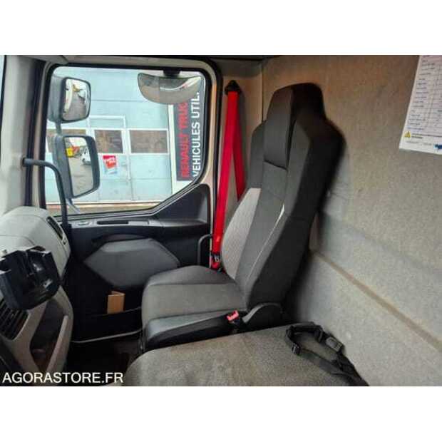 2015 Renault D-48772329