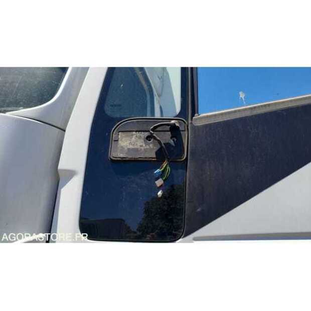 Iveco-48772475
