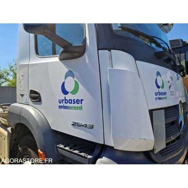 2015 Mercedes-Benz Antos-48772512