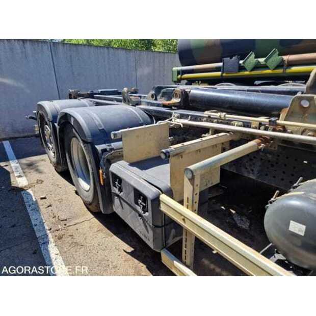 2015 Mercedes-Benz Antos-48772523