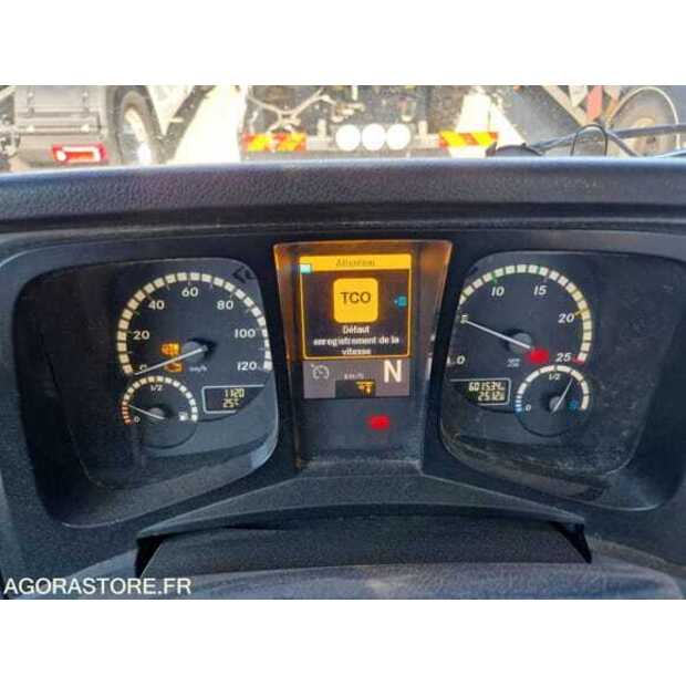 2015 Mercedes-Benz Antos-48772559