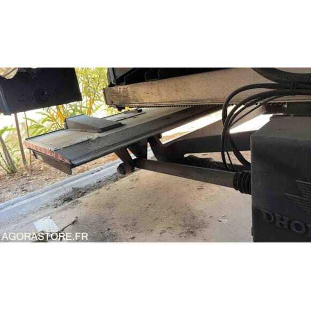 Iveco-48772658