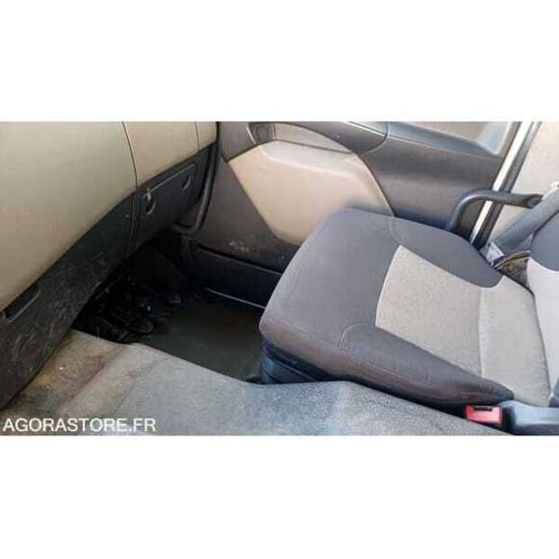 2011 رينو PREMIUM-48772745