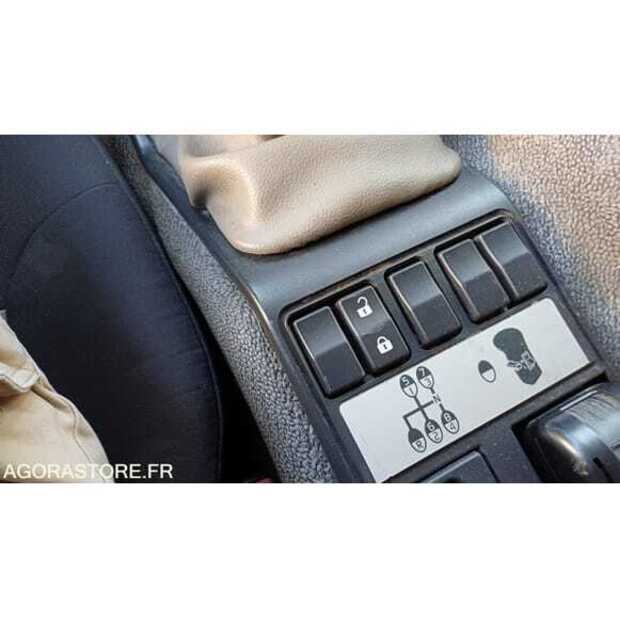 2011 رينو PREMIUM-48772747