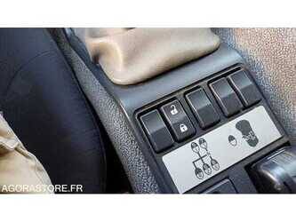 2011-renault-premium-1477674-48772747