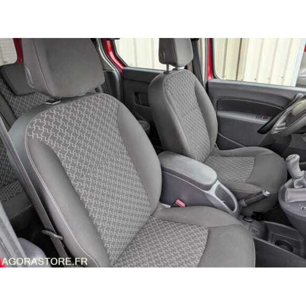 2016 رينو Kangoo-48772801