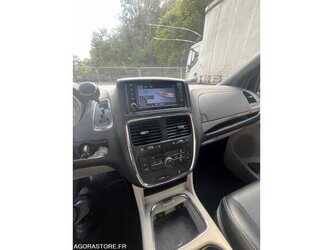 2018-dodge-large-caravan-1477704-48773181