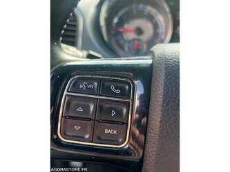 2018-dodge-large-caravan-1477704-48773190