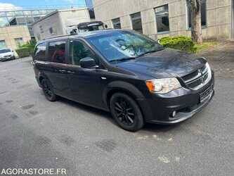 2018-dodge-large-caravan-1477704-48773195