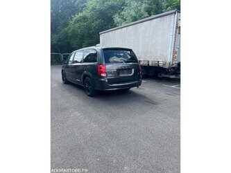 2018-dodge-large-caravan-1477704-48773199