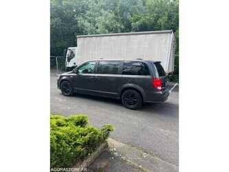 2018-dodge-large-caravan-1477704-48773200