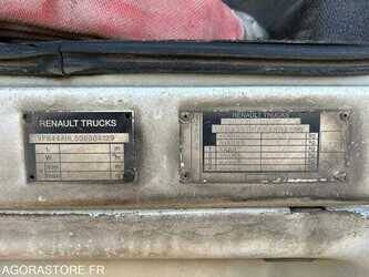 2009-renault-stratos-48773241