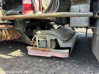 2009-renault-stratos-48773248