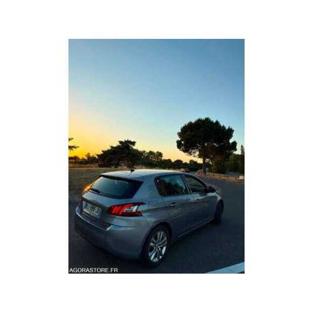 2018 Peugeot 308-48773341