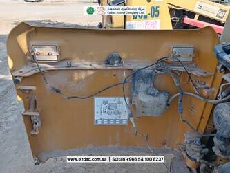 caterpillar-216b-1478036-48778353