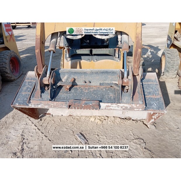 2008 كاتربيلر 216B-48778418