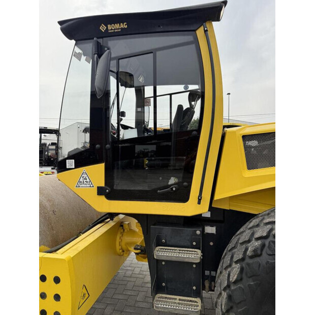 2021 BOMAG BW216DH-5-48778917