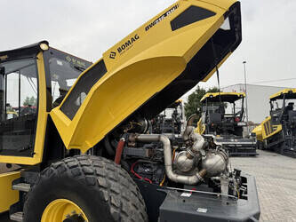 2021-bomag-bw216dh-5-48778953