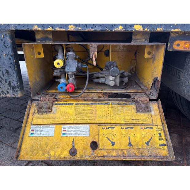 2000 Broshuis PALFINGER 17502-48779029