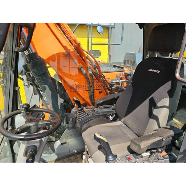 2016 Doosan DX170W-5-48780461
