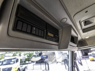 2010-volvo-fl-240-1478072-48780664