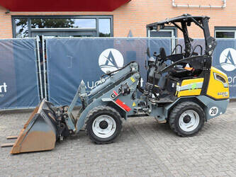 Image for WHEEL LOADERS 2022 GiANT G2200E X-TRA