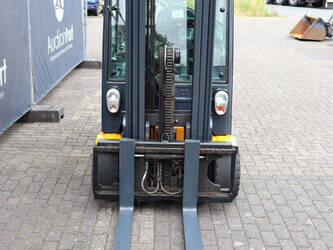 2012-jungheinrich-efg-320-1478134-48781004