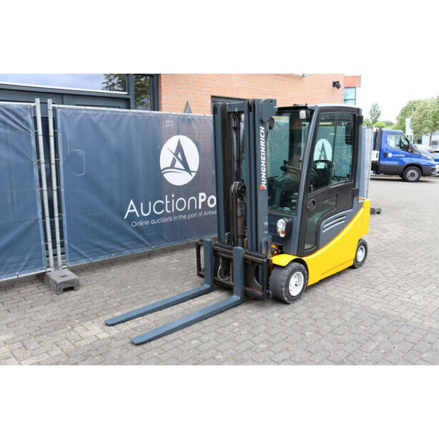 2012 Jungheinrich EFG 320-48781005