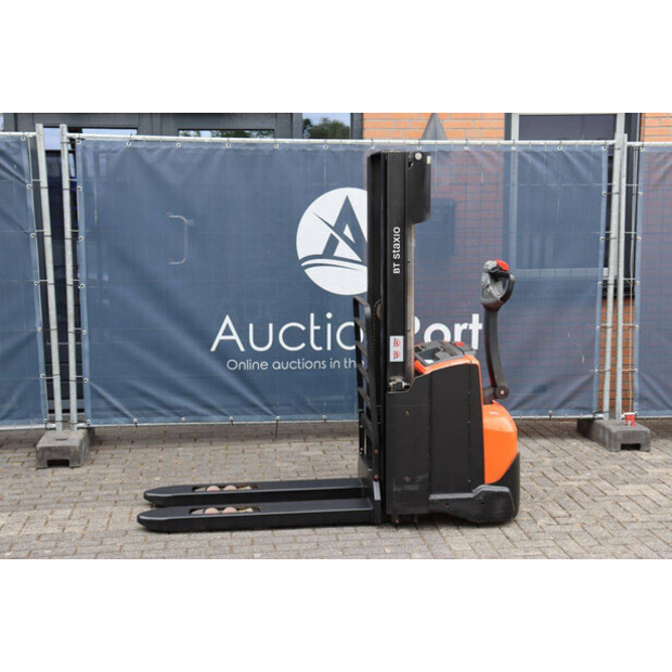 2015 BT SWE140L-48781260