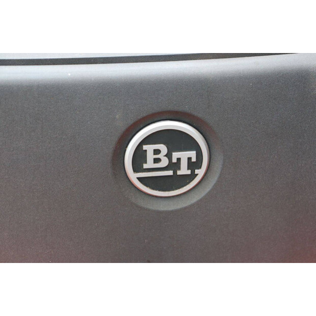 2015 BT SWE140L-48781279