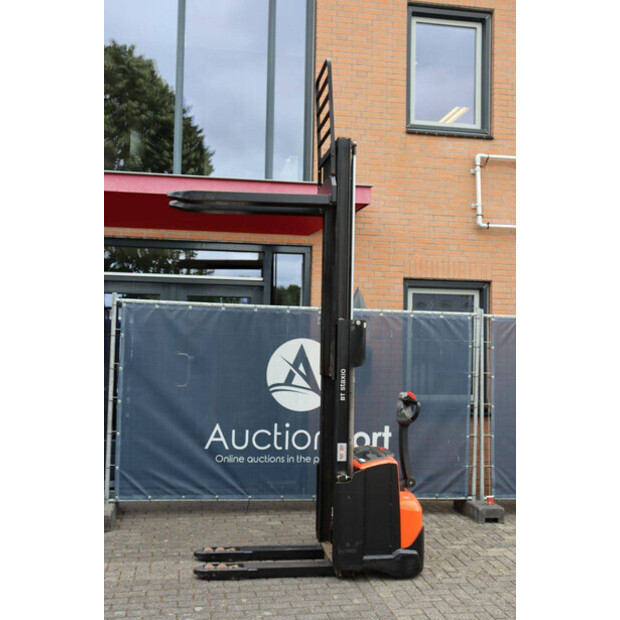 2015 BT SWE140L-48781283