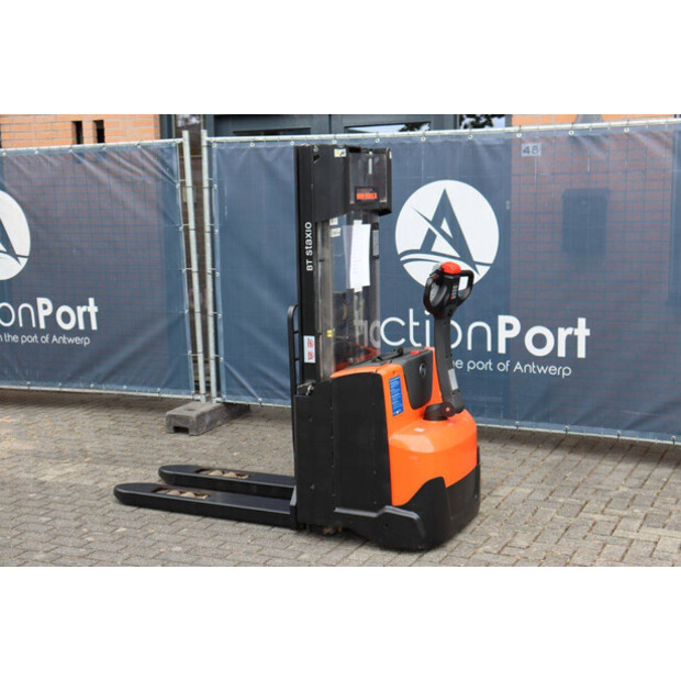 2015 BT SWE140L-48781395