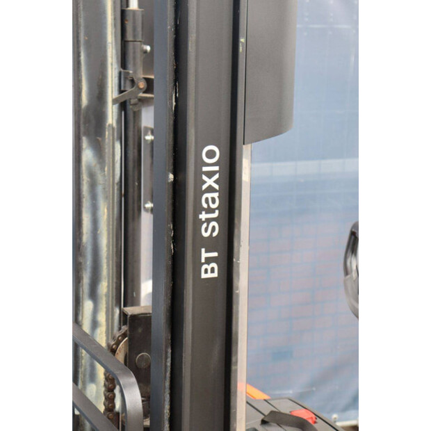 2015 BT SWE140L-48781404