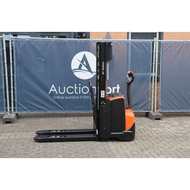 2015 BT SWE140L-48781453