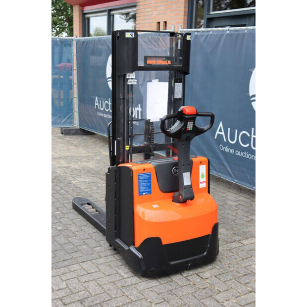 2015 BT SWE140L-48781456