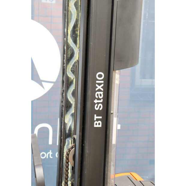 2015 BT SWE140L-48781465